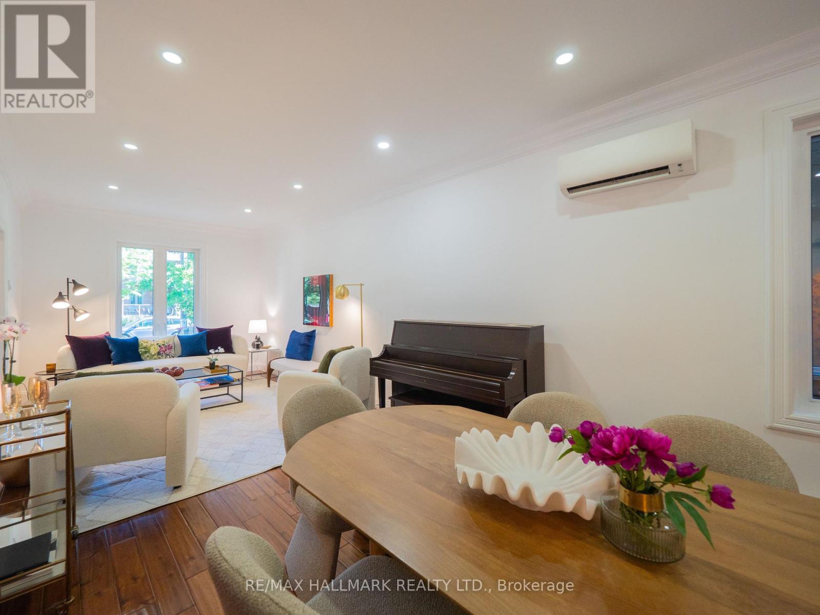 215 Fulton Avenue, Toronto, Ontario M4K 1Y4 - Photo 7 - E13473568