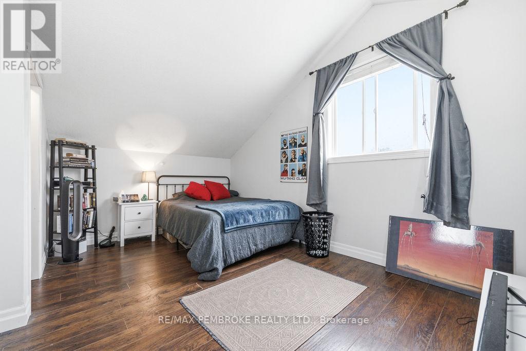 1 Violet Street, Petawawa, Ontario  K8H 2C2 - Photo 13 - X13472890