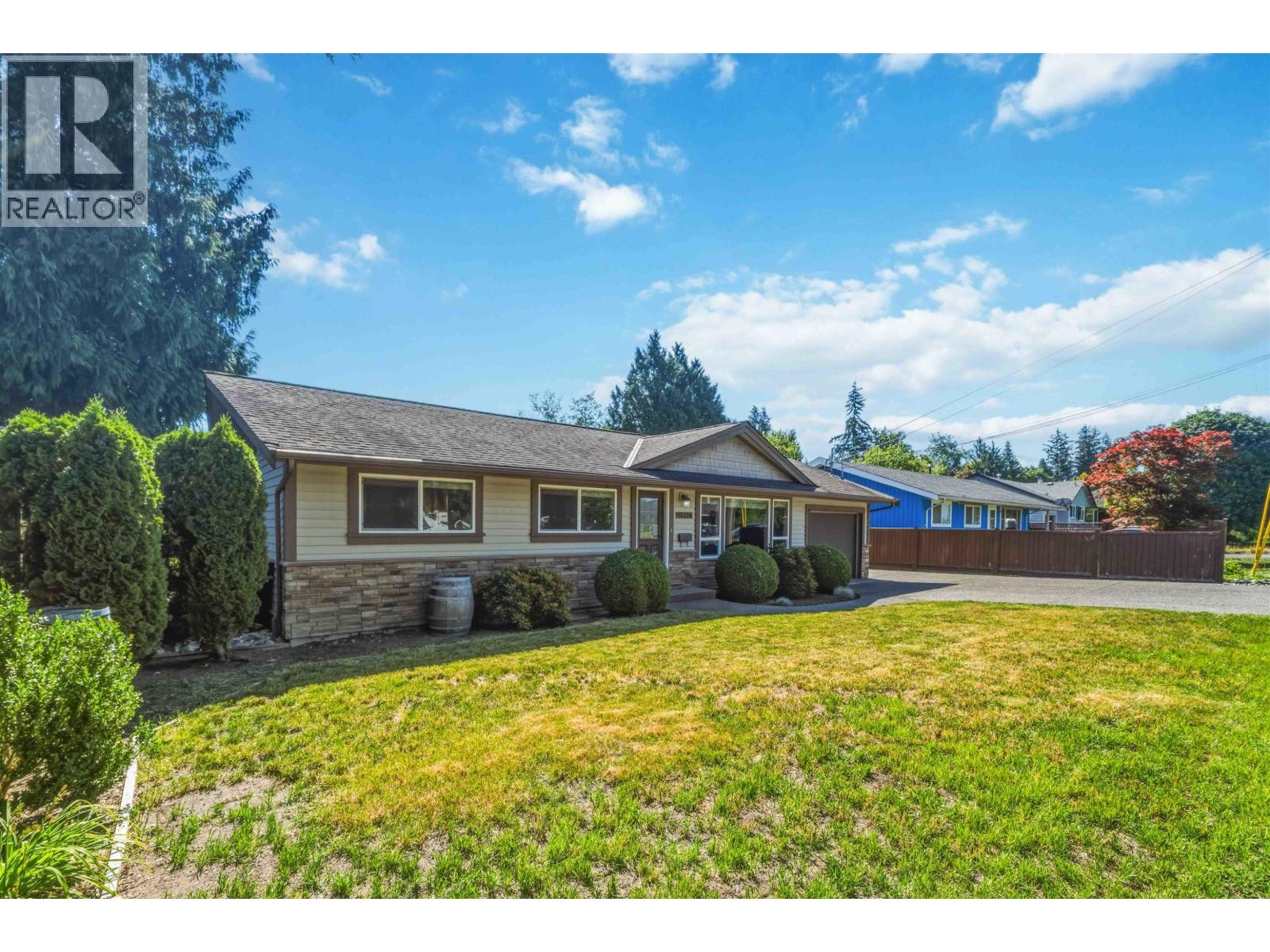 12316 227 Street, Maple Ridge, British Columbia  V2X 6J7 - Photo 2 - R3138491