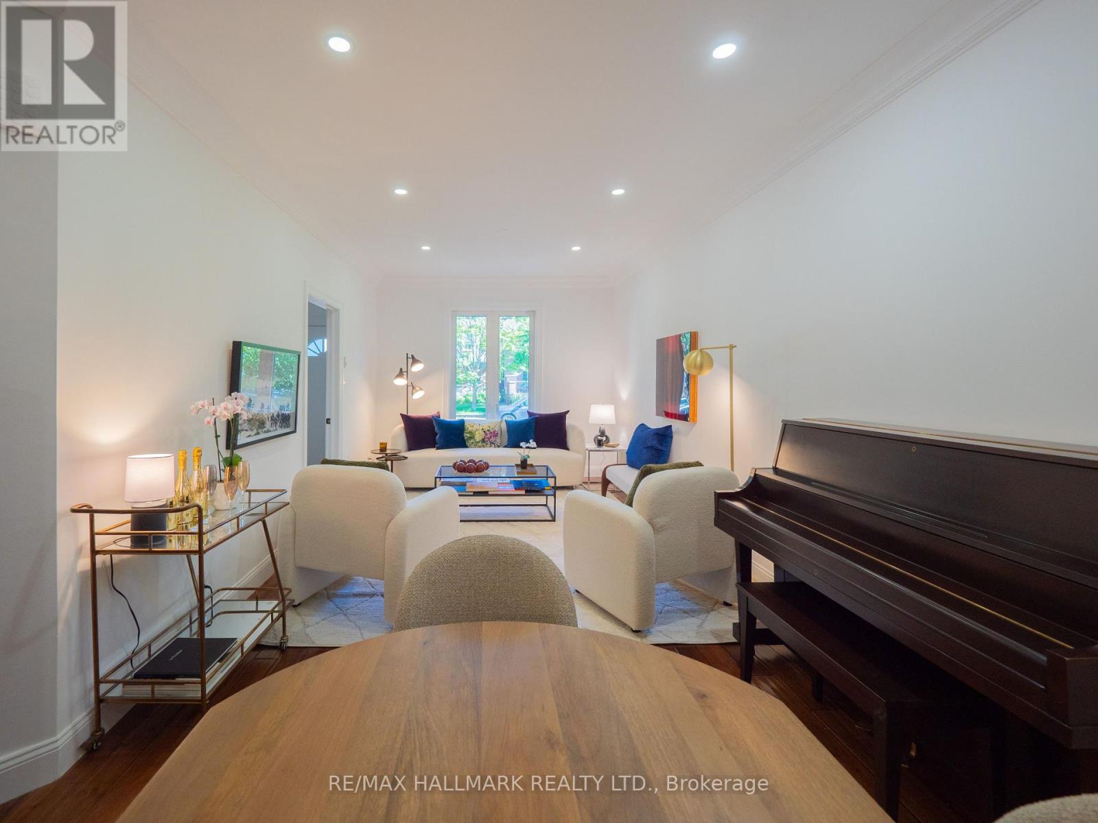 215 Fulton Avenue, Toronto, Ontario M4K 1Y4 - Photo 8 - E13473568