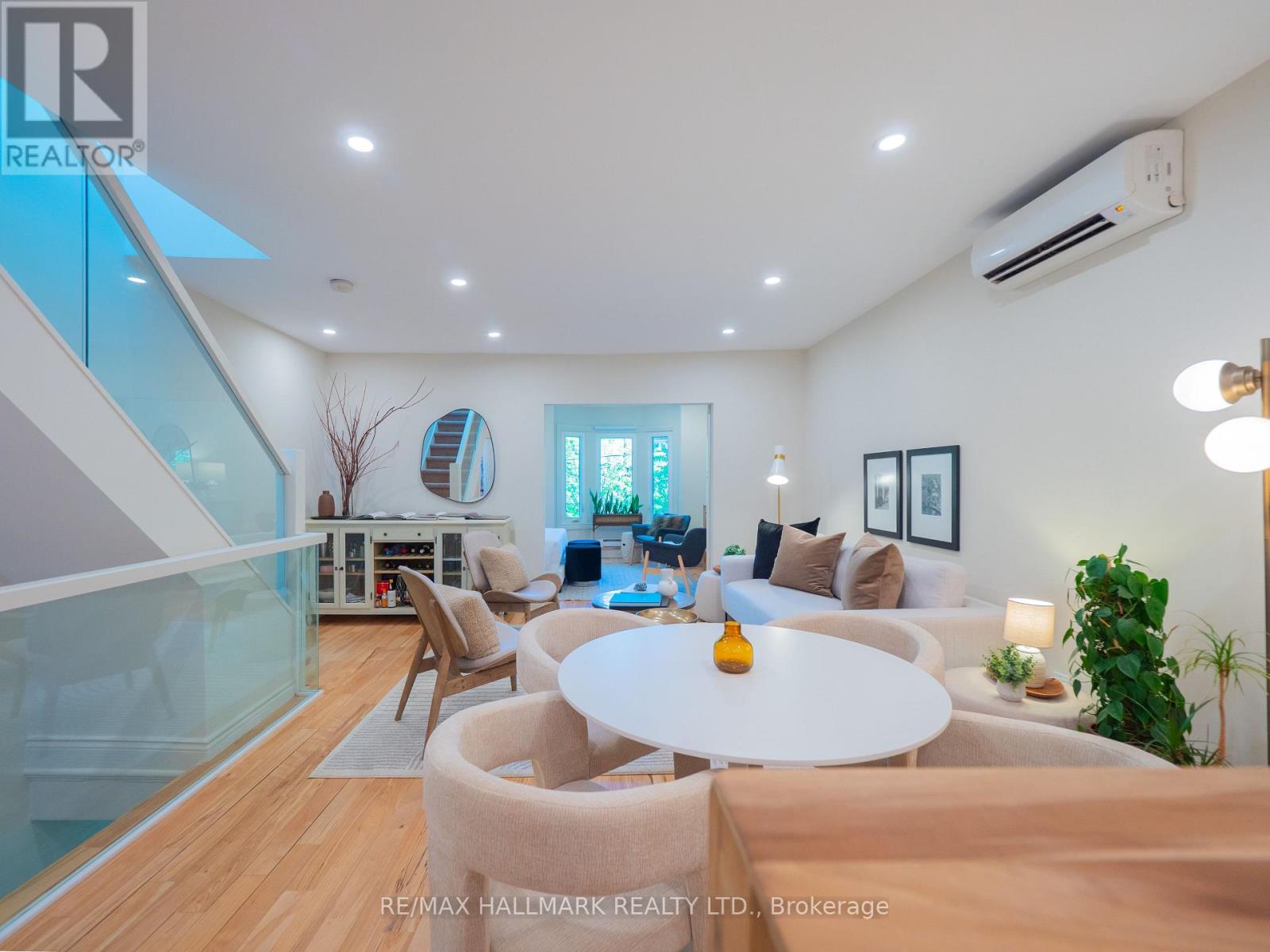 215 Fulton Avenue, Toronto, Ontario M4K 1Y4 - Photo 18 - E13473568