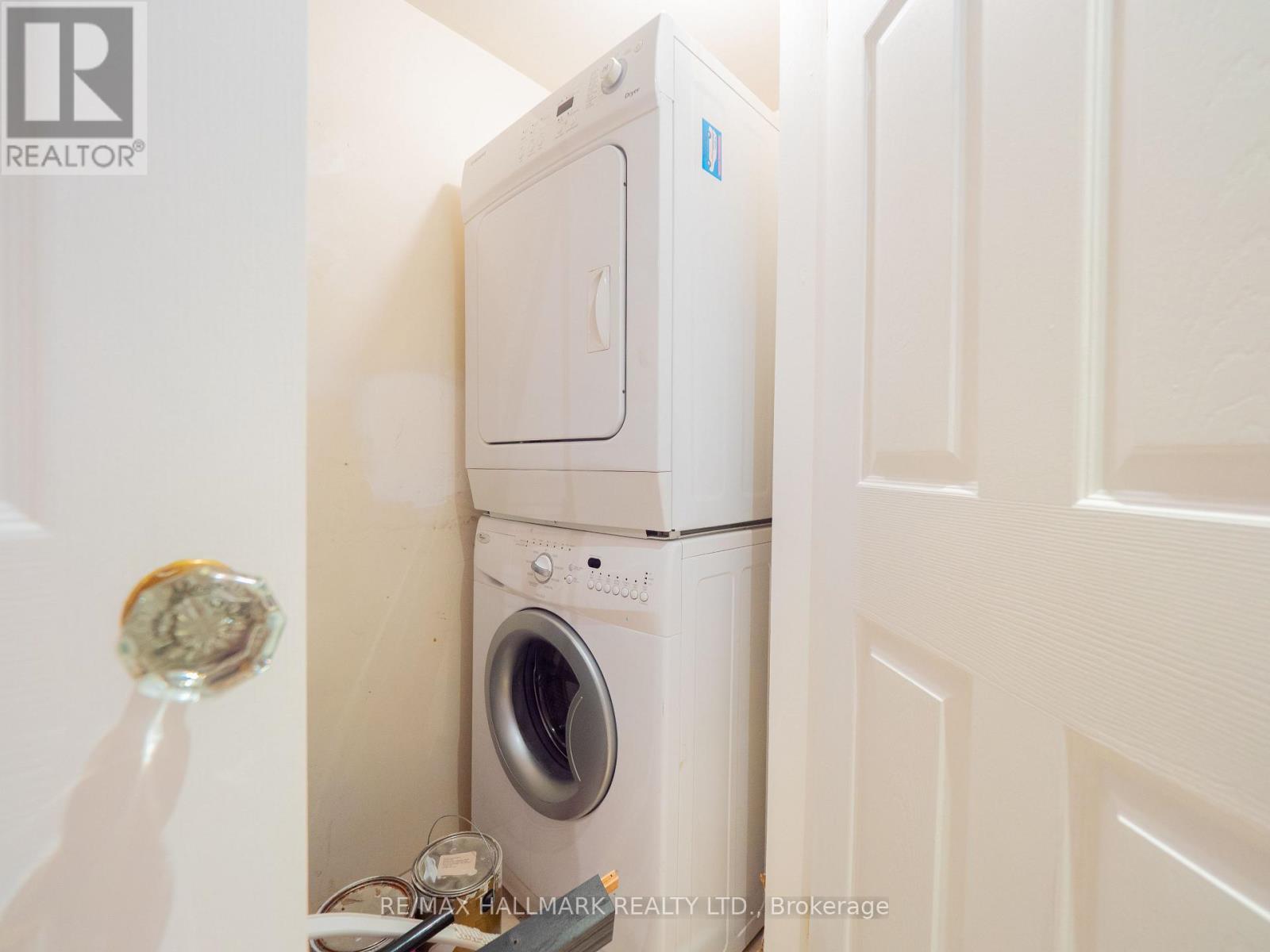 215 Fulton Avenue, Toronto, Ontario M4K 1Y4 - Photo 46 - E13473568