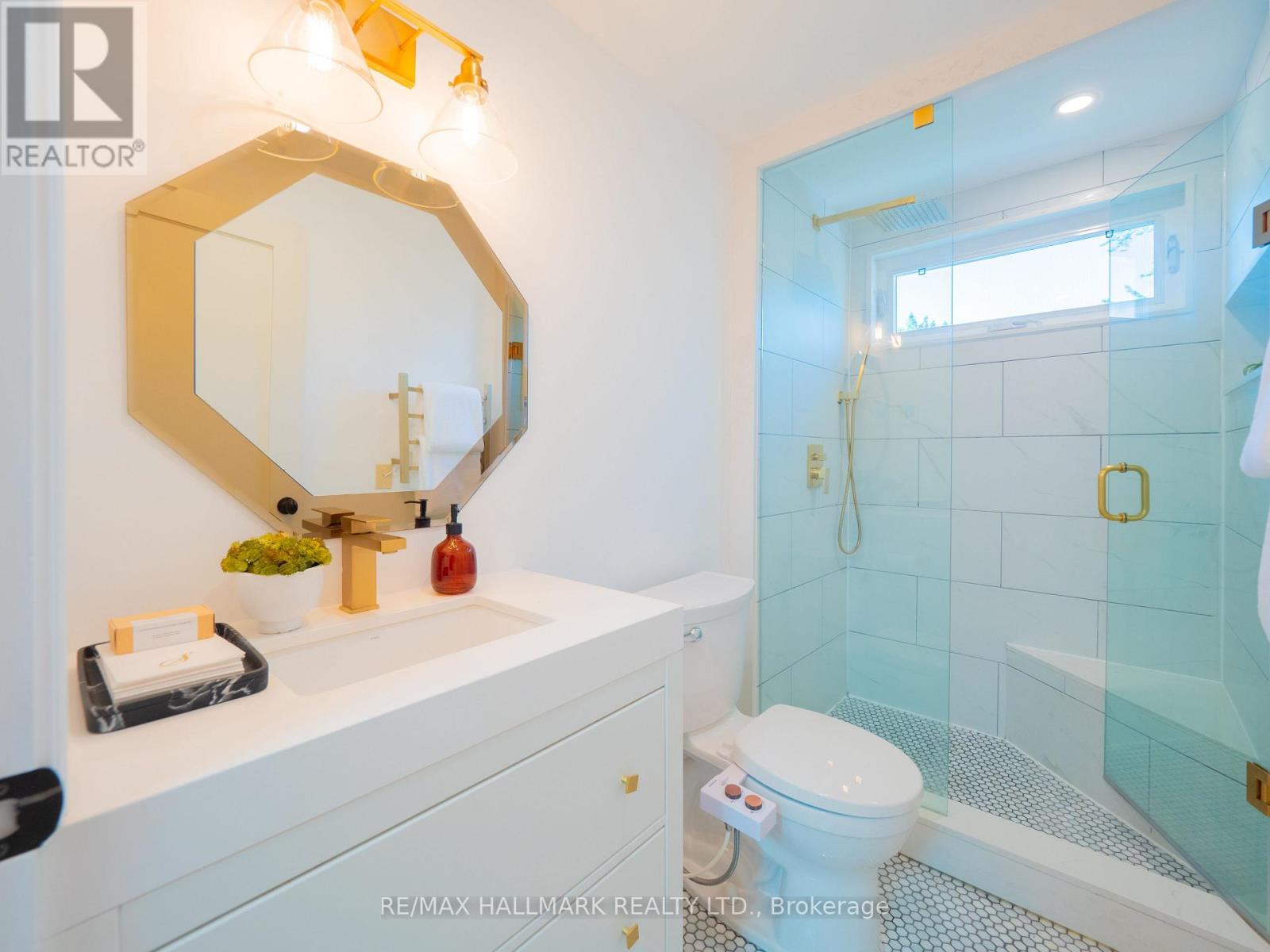 215 Fulton Avenue, Toronto, Ontario M4K 1Y4 - Photo 40 - E13473568