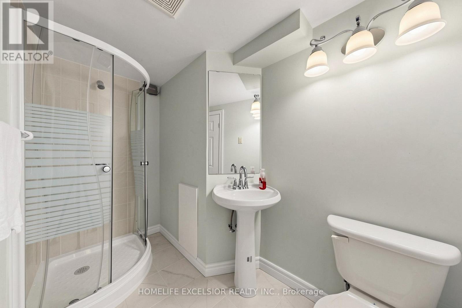 8 Dunmail Drive, Toronto, Ontario  M1V 1J5 - Photo 41 - E13472700