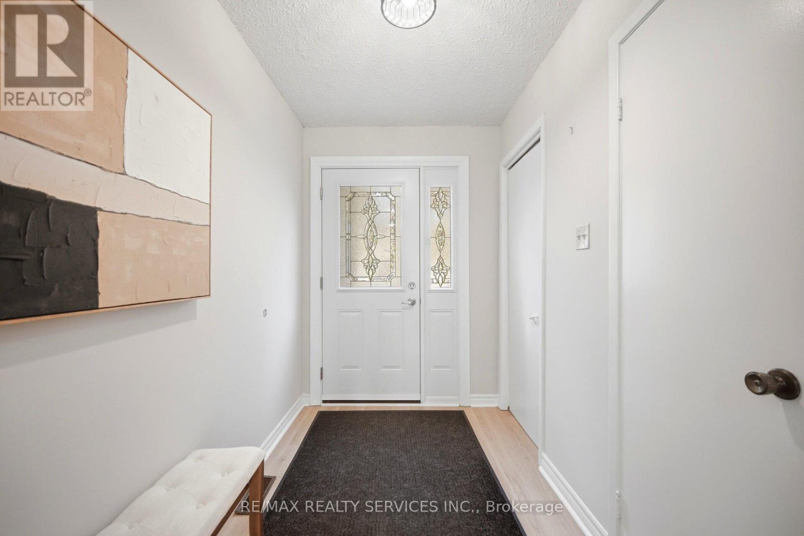 1842 Cricket Lane, Pickering, Ontario  L1V 3J3 - Photo 6 - E13472750