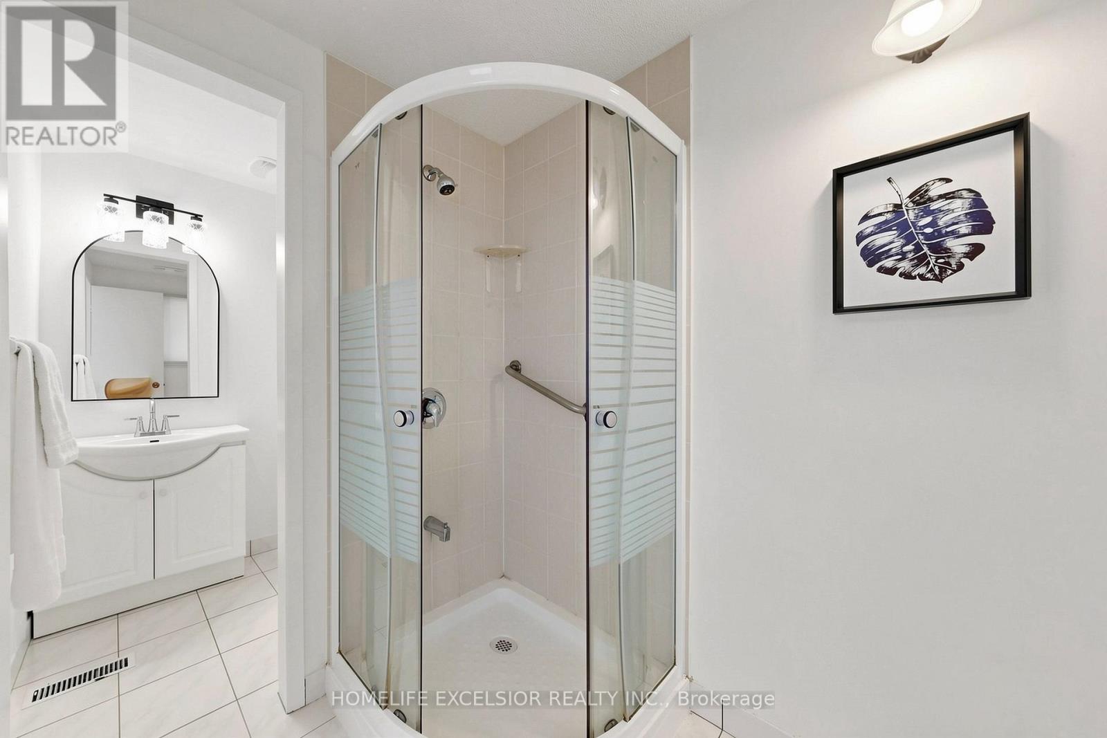8 Dunmail Drive, Toronto, Ontario  M1V 1J5 - Photo 26 - E13472700