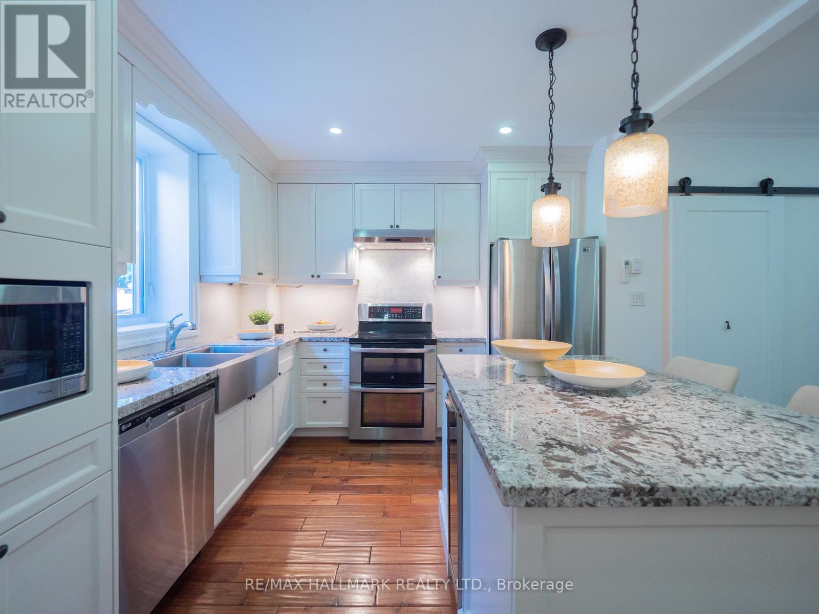 215 Fulton Avenue, Toronto, Ontario M4K 1Y4 - Photo 13 - E13473568