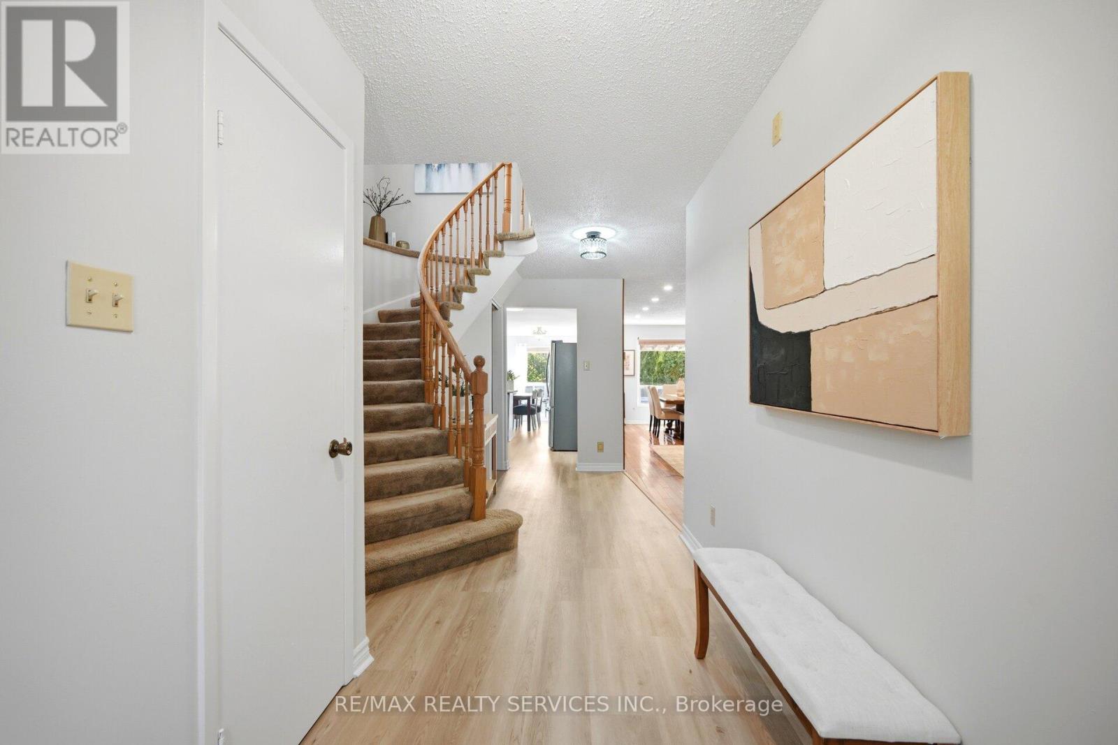 1842 Cricket Lane, Pickering, Ontario  L1V 3J3 - Photo 7 - E13472750