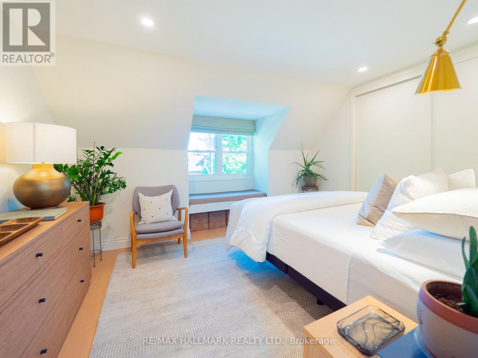 215 Fulton Avenue, Toronto, Ontario M4K 1Y4 - Photo 36 - E13473568