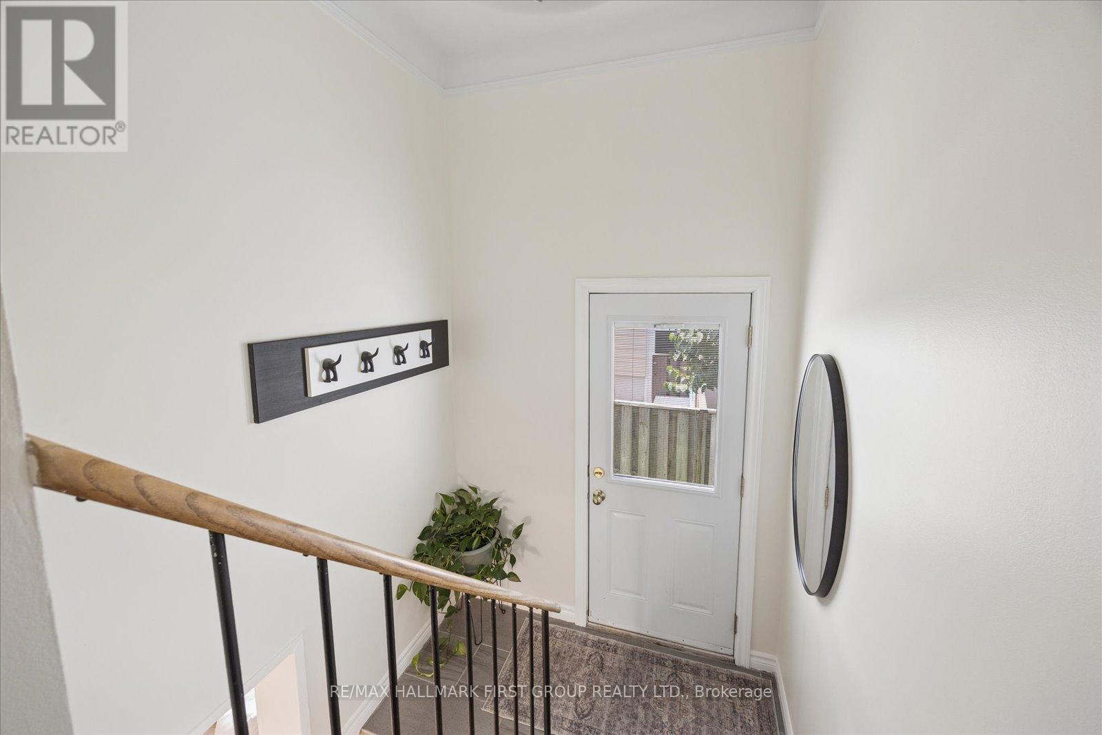 748 Breezy Drive, Pickering, Ontario L1W 2X7 - Photo 23 - E13473912
