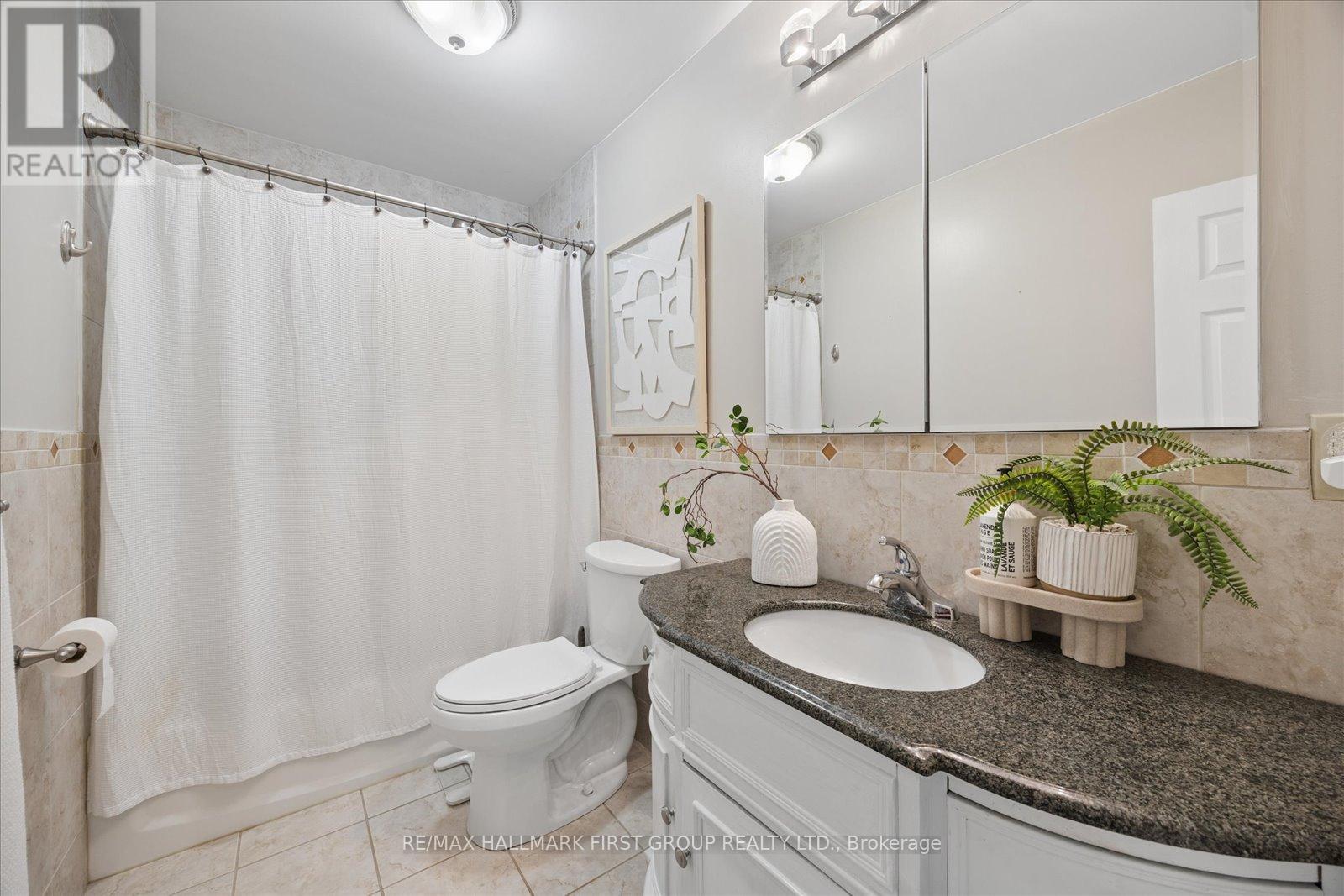 748 Breezy Drive, Pickering, Ontario L1W 2X7 - Photo 22 - E13473912