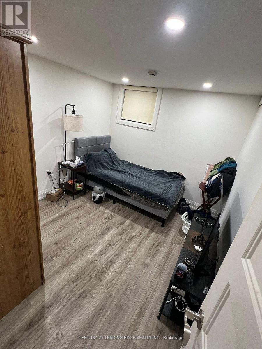 Bsmt - 129 Earlton Road, Toronto, Ontario M1T 2R8 - Photo 5 - E13474274
