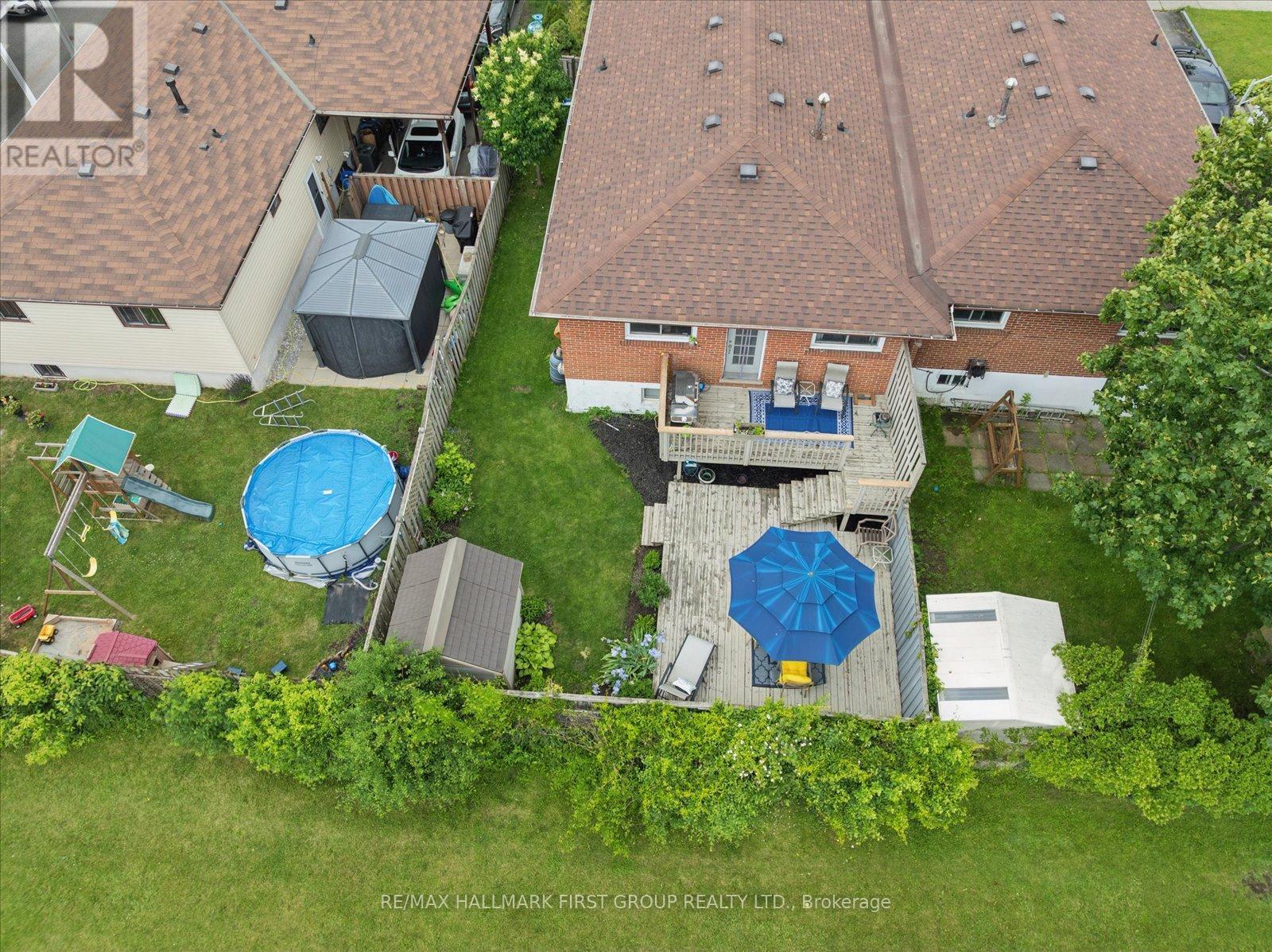 748 Breezy Drive, Pickering, Ontario L1W 2X7 - Photo 44 - E13473912