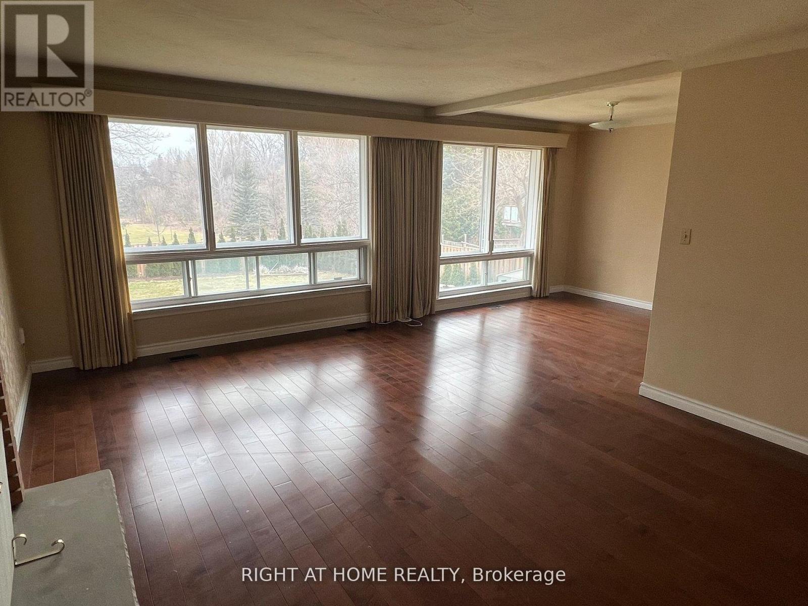 MAIN - 9 WATERFIELD DRIVE, Toronto, Ontario
