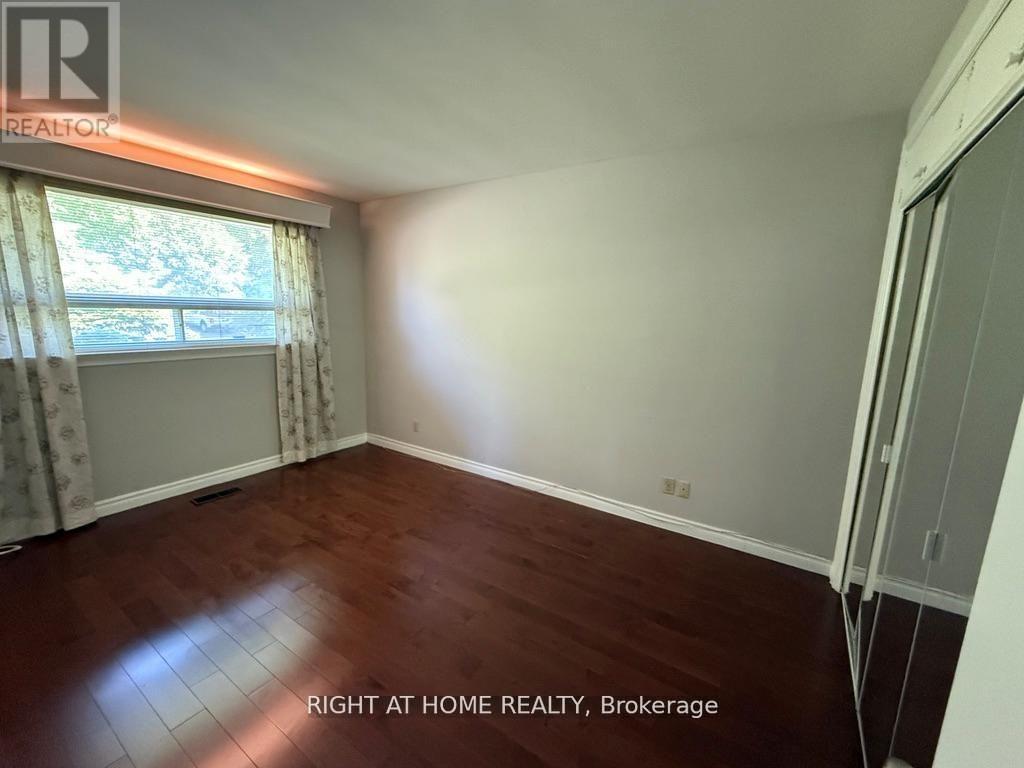 Main - 9 Waterfield Drive, Toronto, Ontario  M1P 3W4 - Photo 8 - E13472674