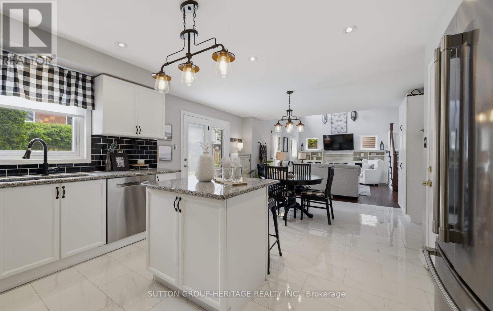 44 Sabbe Crescent, Ajax, Ontario  L1T 4E3 - Photo 16 - E13474606