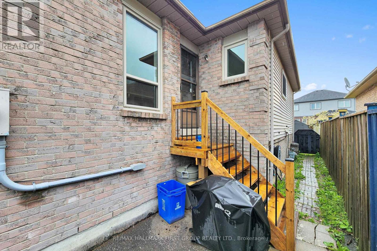 Upper - 1443 Connery Crescent, Oshawa, Ontario  L1J 8E7 - Photo 14 - E13474870