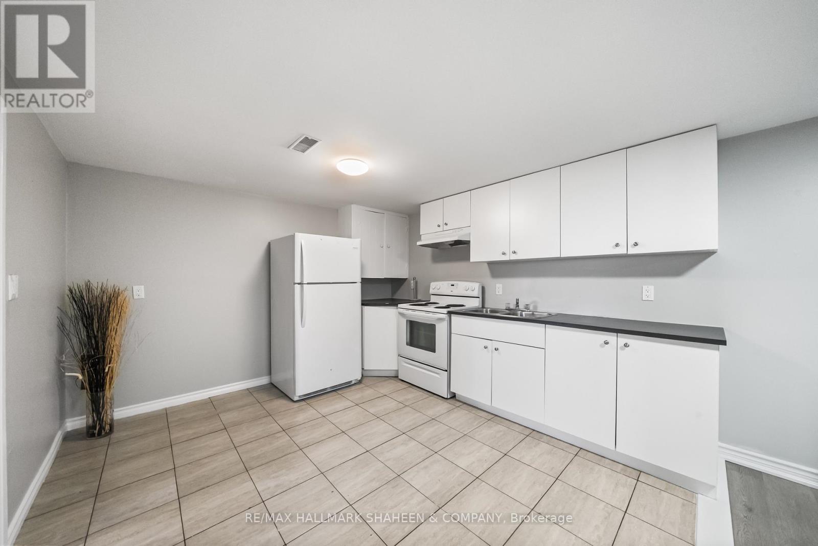769 Tennyson Avenue, Oshawa, Ontario  L1H 3K5 - Photo 24 - E13474862