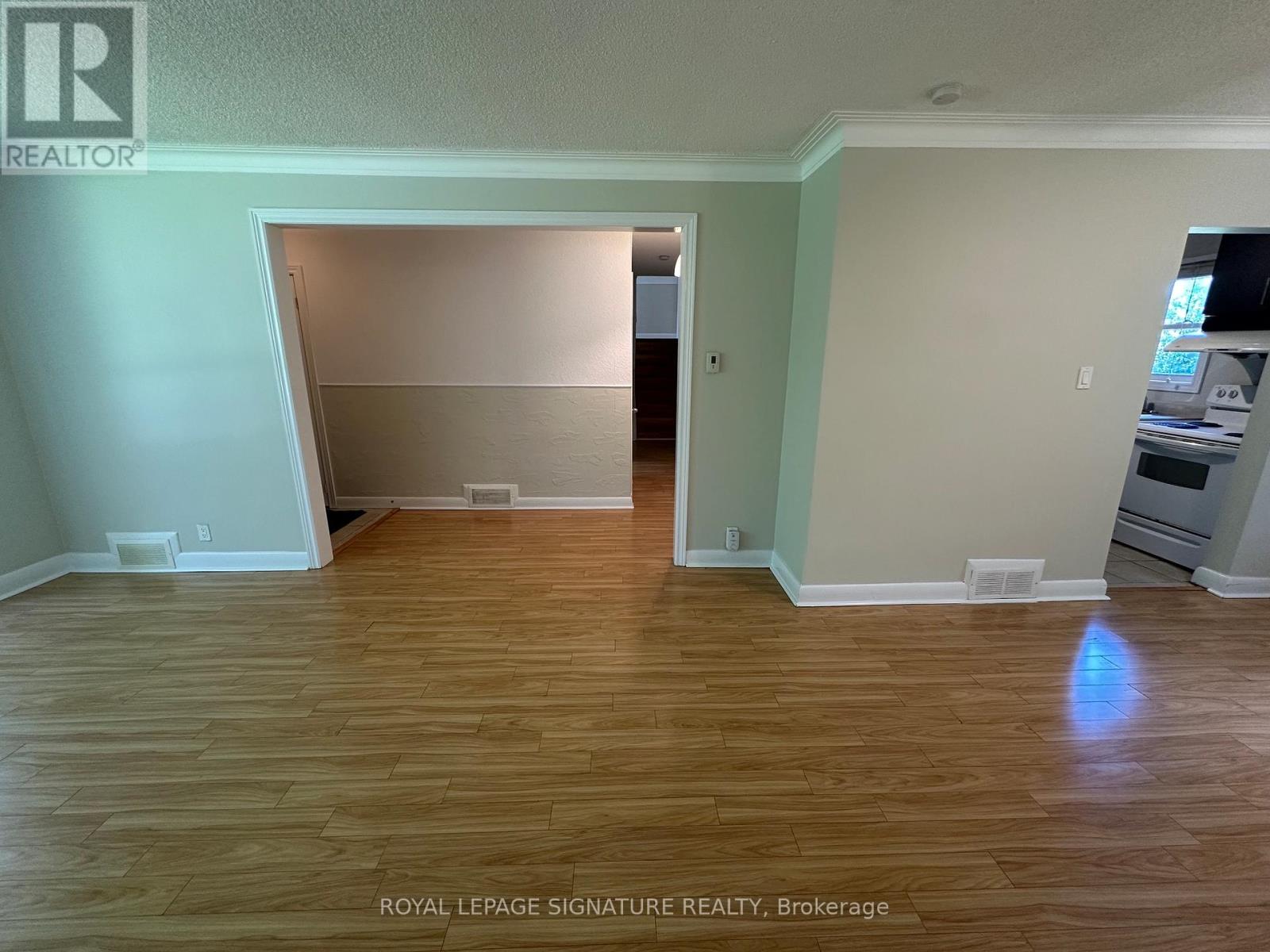 21 Marilyn Avenue, Toronto, Ontario  M1S 1B9 - Photo 6 - E13474836