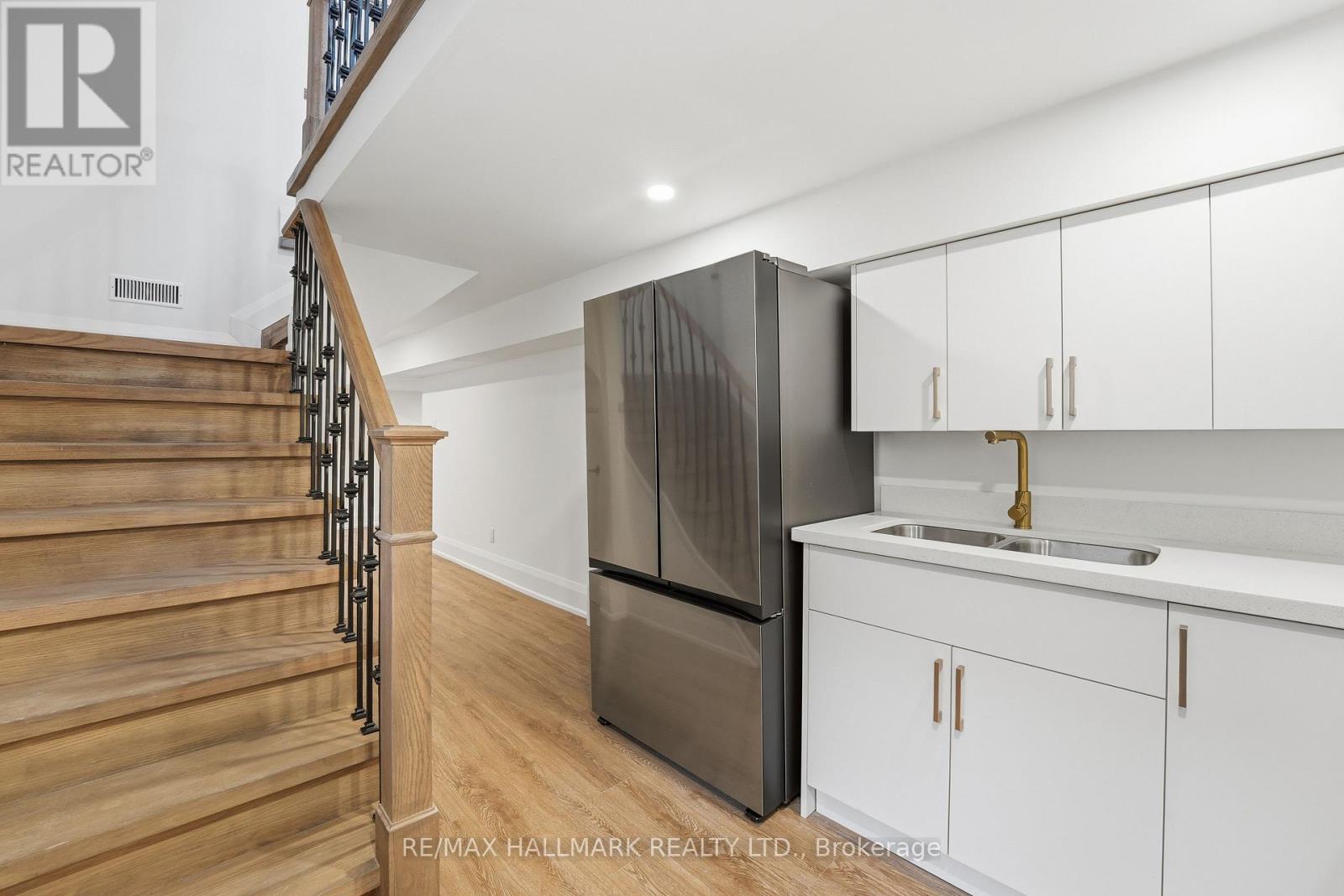 49 Greendowns Drive, Toronto, Ontario M1M 2G6 - Photo 24 - E13474994