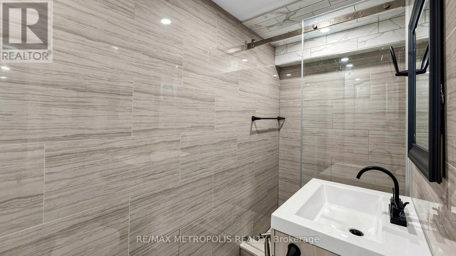 Bsmt - 61 Horseshoe Crescent, Toronto, Ontario M1B 4S3 - Photo 21 - E13474992