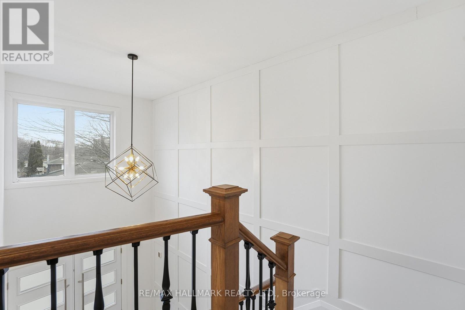 49 Greendowns Drive, Toronto, Ontario M1M 2G6 - Photo 8 - E13474994