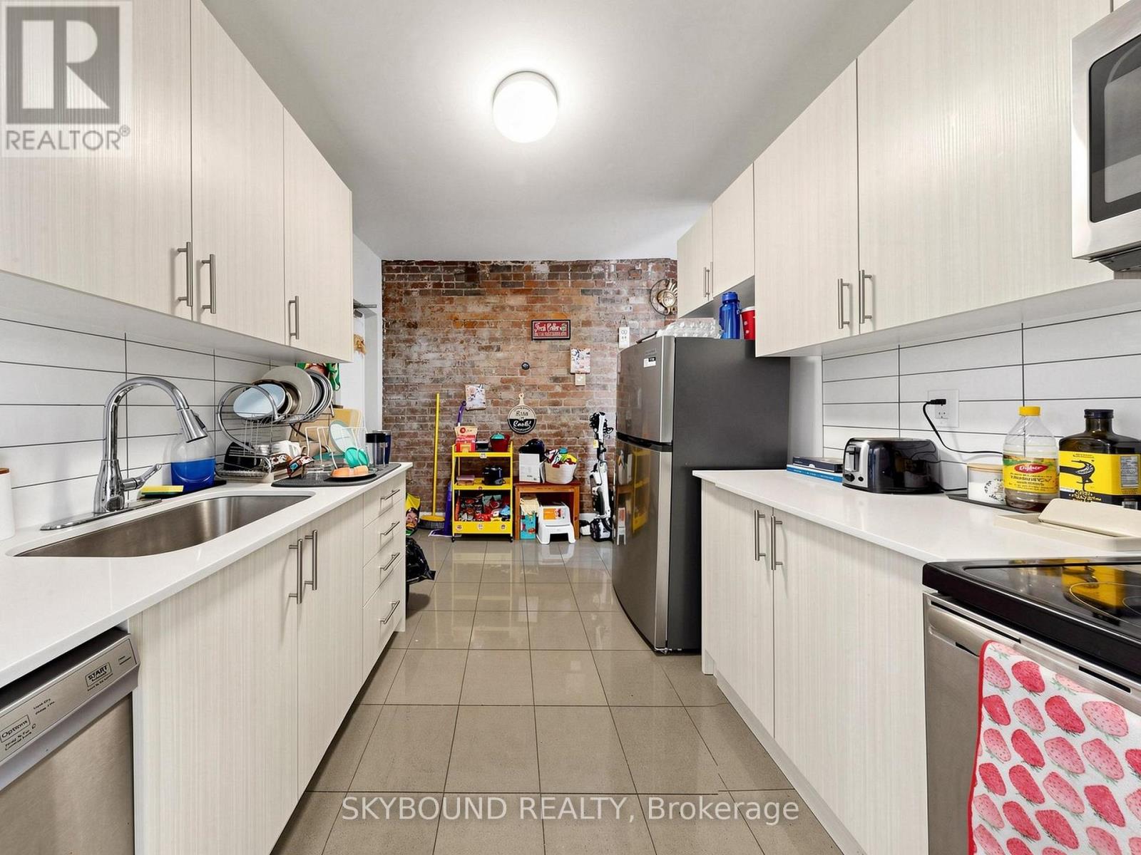 G - 131 Wineva Avenue, Toronto, Ontario  M4E 2T3 - Photo 7 - E13475112