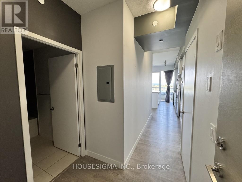811 - 2055 Danforth Avenue, Toronto, Ontario  M4C 1J8 - Photo 5 - E13475490