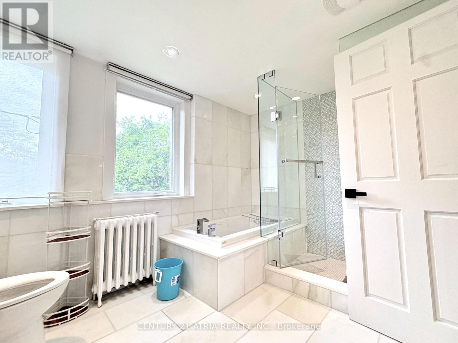 Room 1 - 1458 Military Trail, Toronto, Ontario M1C 1A9 - Photo 9 - E13473092