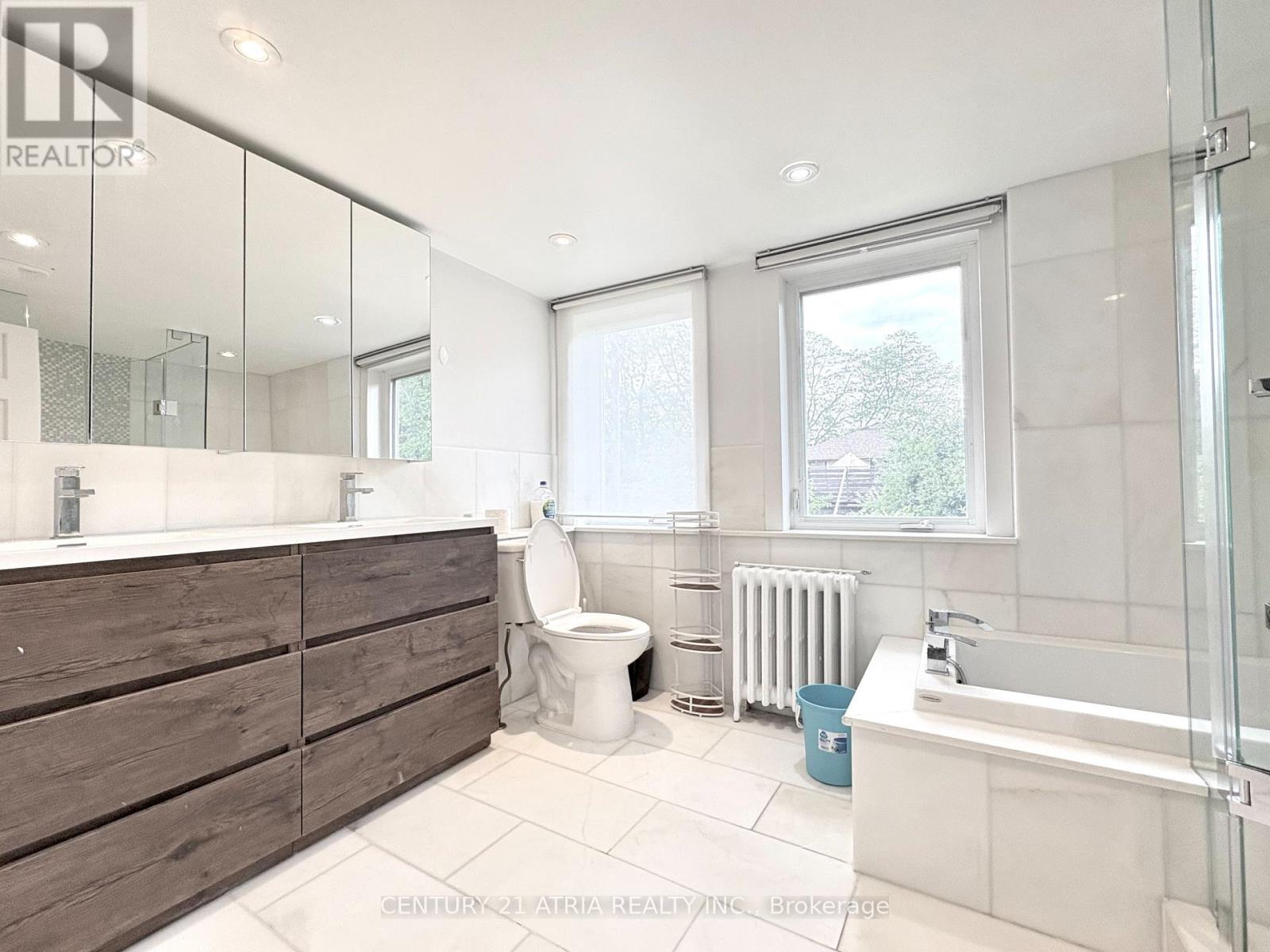 Room 1 - 1458 Military Trail, Toronto, Ontario M1C 1A9 - Photo 8 - E13473092