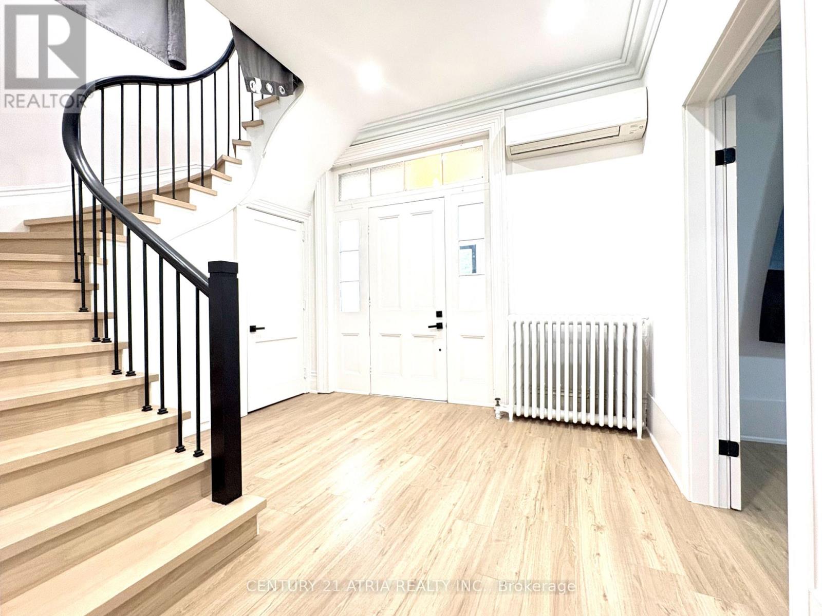 Room 1 - 1458 Military Trail, Toronto, Ontario M1C 1A9 - Photo 2 - E13473092