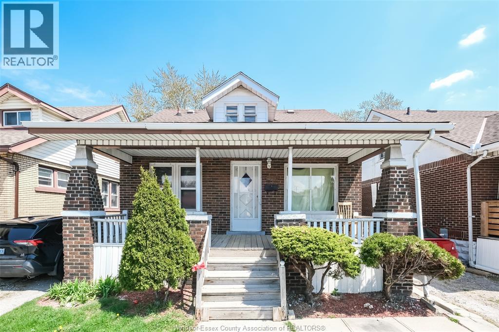 2288 HOWARD AVENUE, Windsor, Ontario