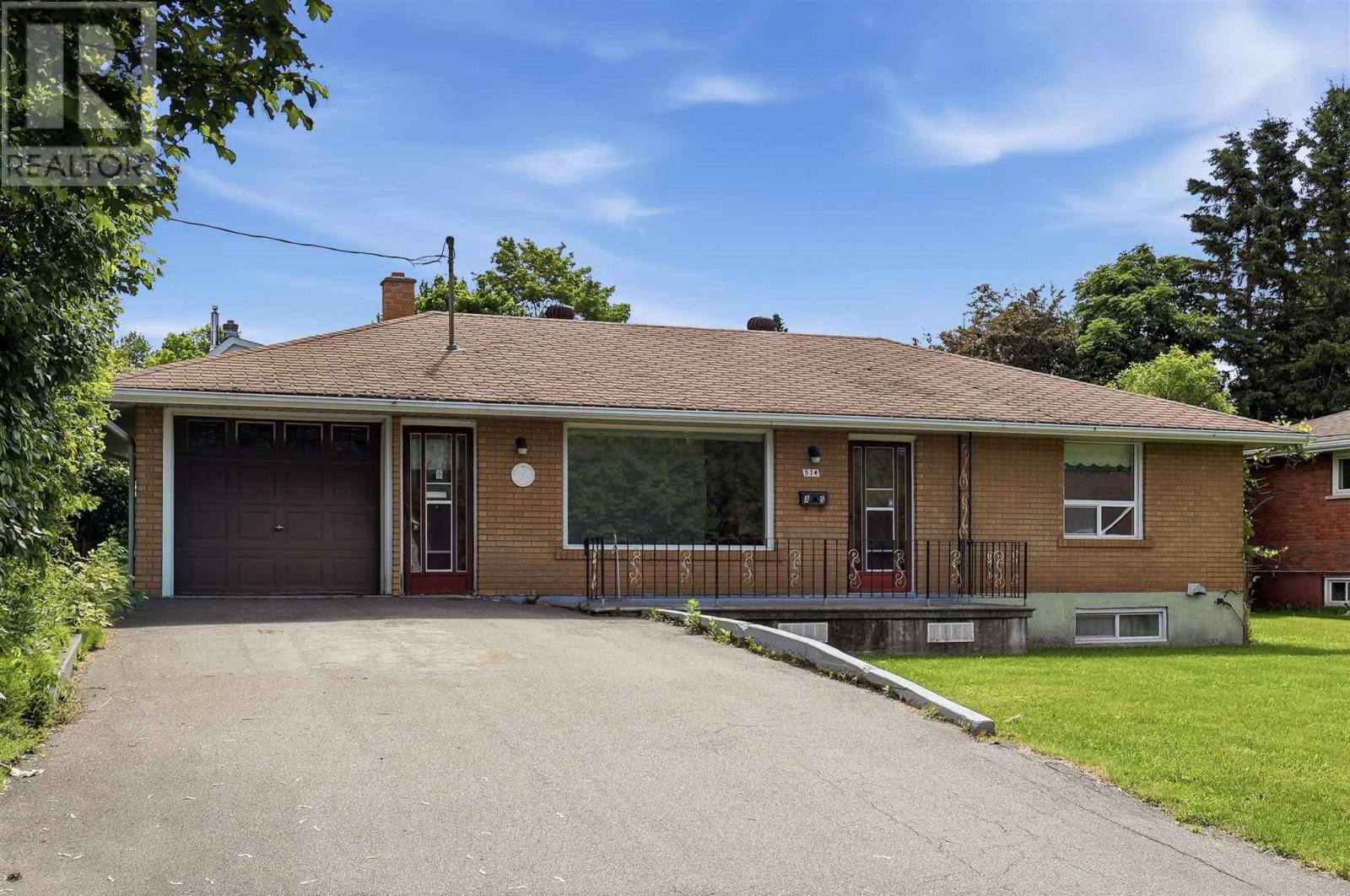 514 Nelson ST, Sault Ste. Marie, Ontario