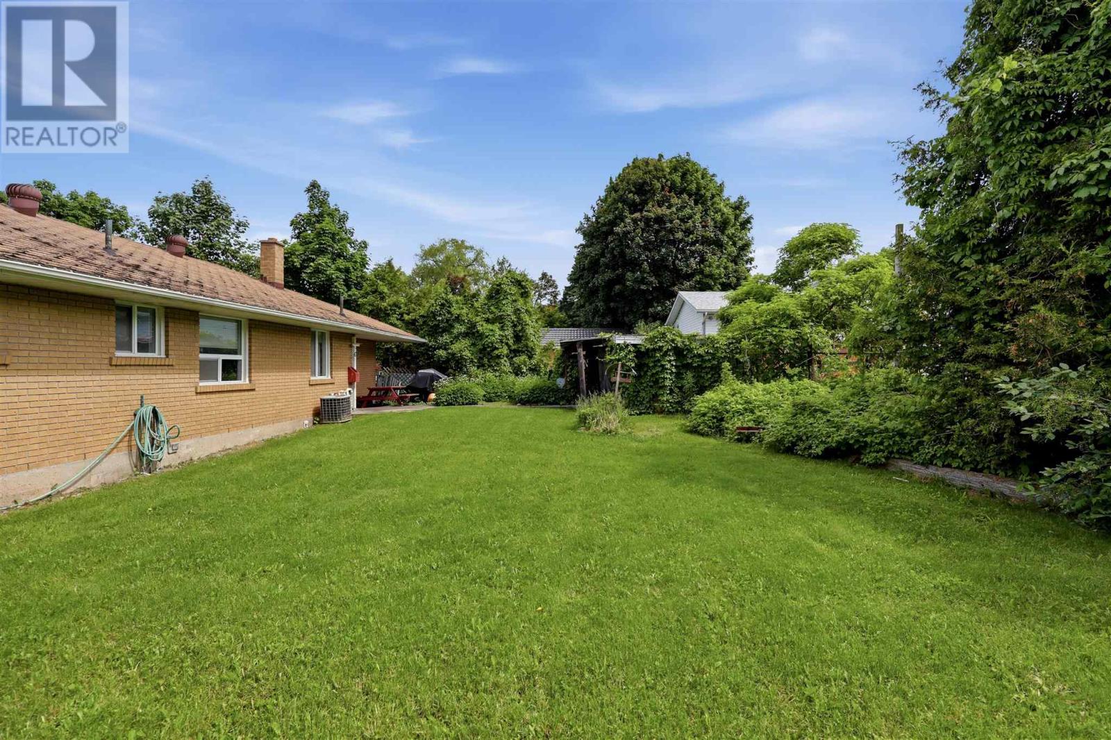 514 Nelson St, Sault Ste. Marie, Ontario  P6C 3C7 - Photo 37 - SM261544