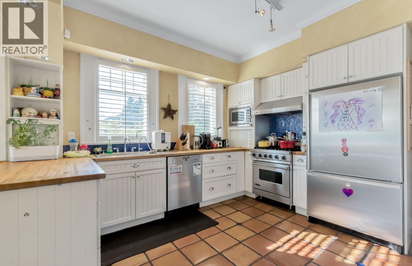 1670 W 49th Avenue, Vancouver, British Columbia  V6M 2S1 - Photo 8 - R3138410