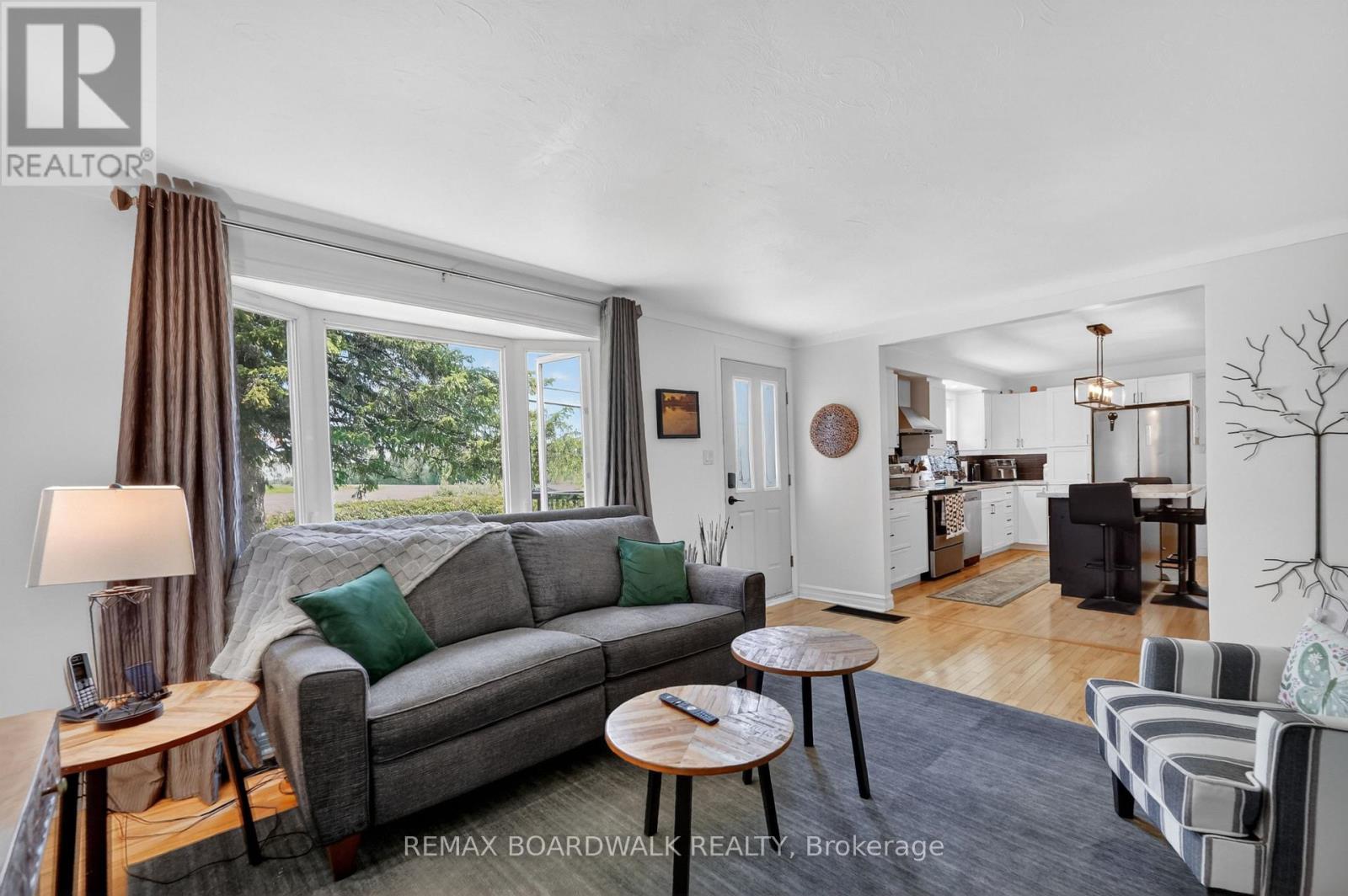 2548 Mer Bleue Road, Ottawa, Ontario  K4B 1H9 - Photo 10 - X13234378