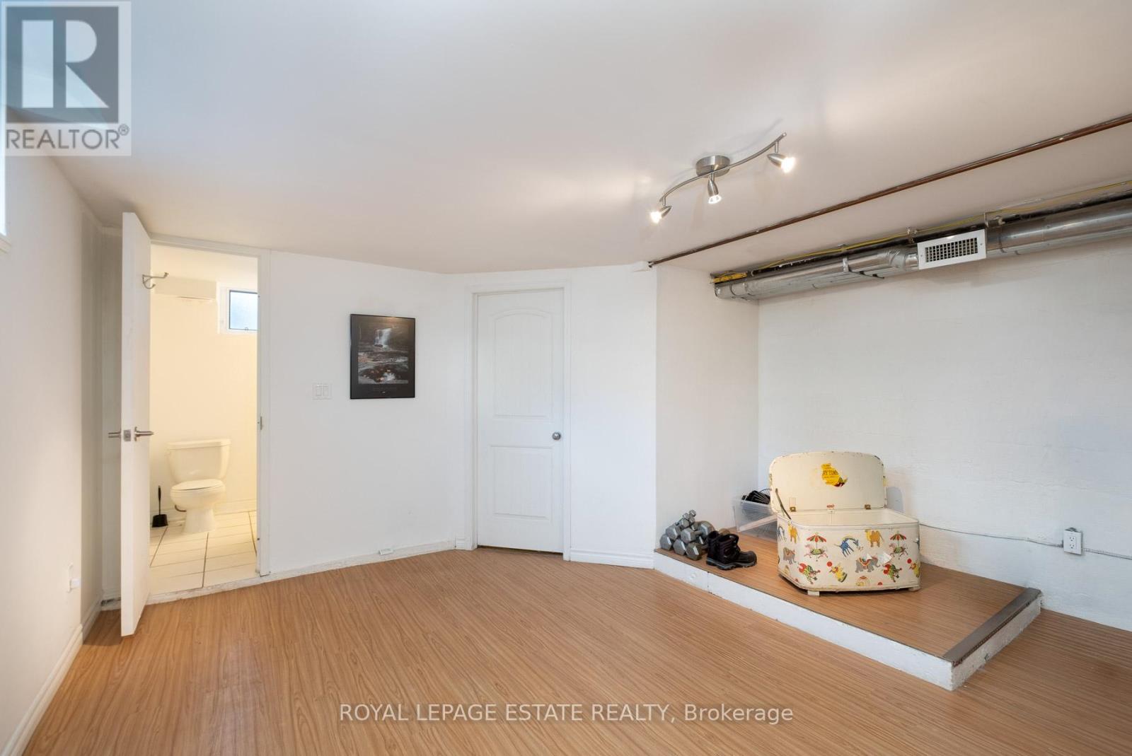 937 Kingston Road, Toronto, Ontario M4E 1S6 - Photo 15 - E13476160