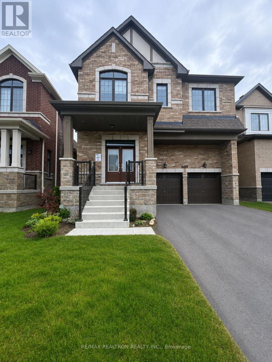 669 Newlove Street, Innisfil, Ontario  L9S 0R9 - Photo 2 - N13011812