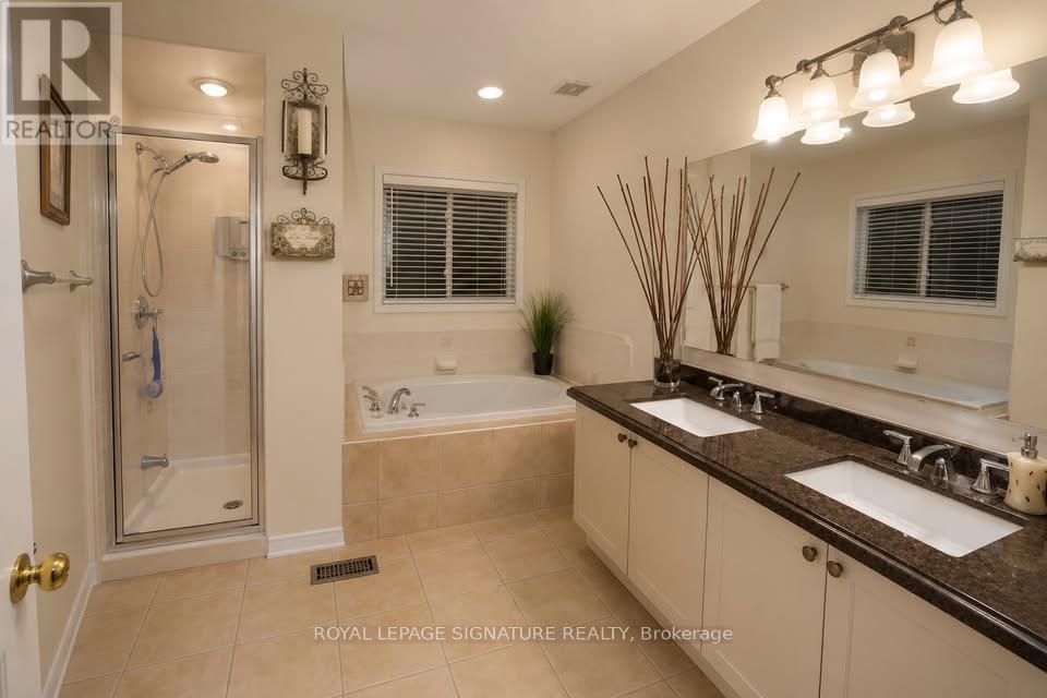 112 Barnwood Drive, Richmond Hill, Ontario  L4E 5A2 - Photo 20 - N13239236