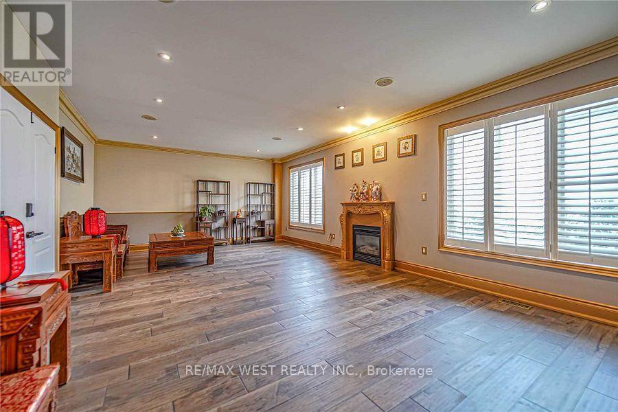 83 Elm Avenue, Richmond Hill, Ontario  L4C 6K8 - Photo 27 - N13429058