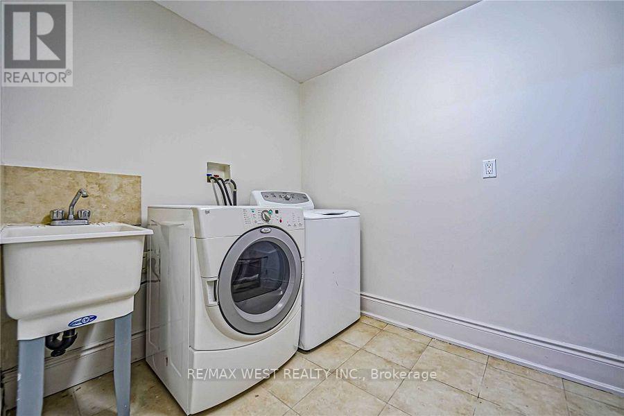 83 Elm Avenue, Richmond Hill, Ontario  L4C 6K8 - Photo 37 - N13429058