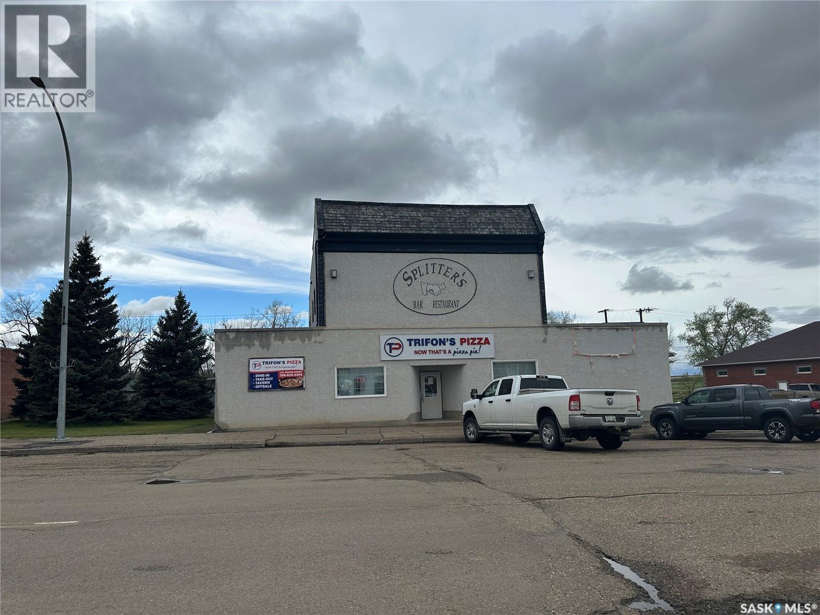 116 Center Street, Ponteix, Saskatchewan  S4N 0E1 - Photo 1 - SK040035