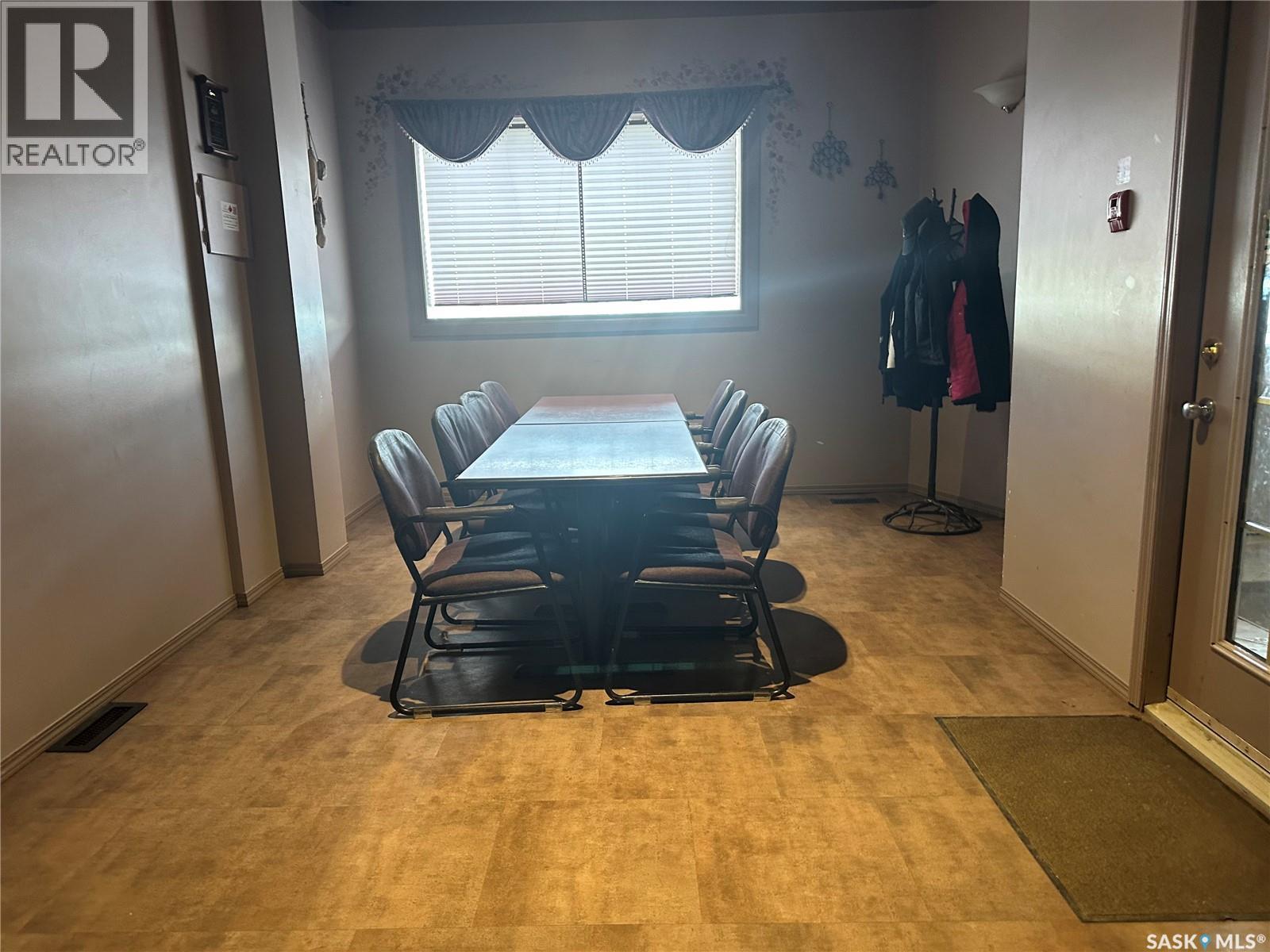 116 Center Street, Ponteix, Saskatchewan  S4N 0E1 - Photo 19 - SK040035
