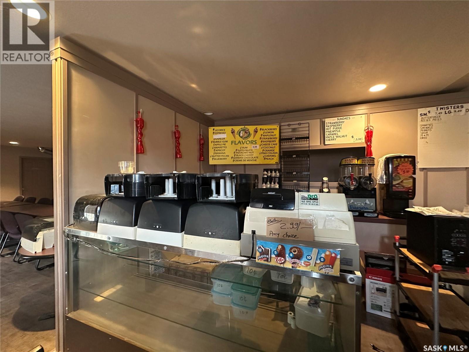 116 Center Street, Ponteix, Saskatchewan  S4N 0E1 - Photo 9 - SK040035
