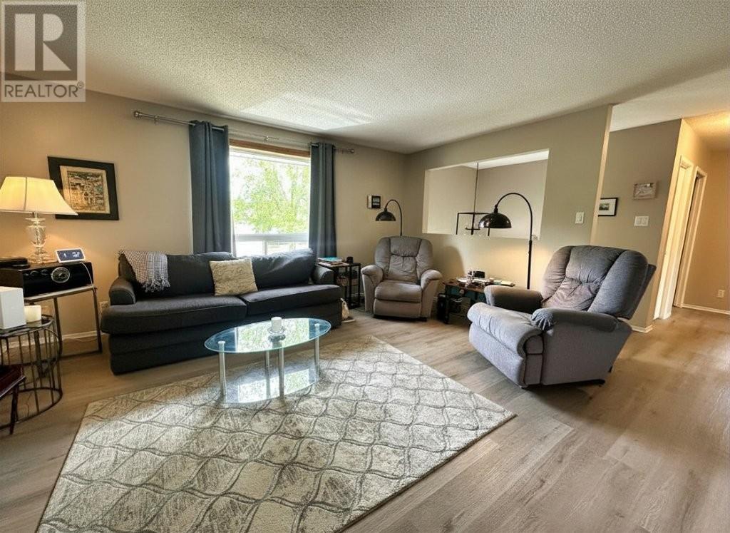 278 Fanshaw Street, Thunder Bay, Ontario  P7C 5V1 - Photo 6 - TB2601491