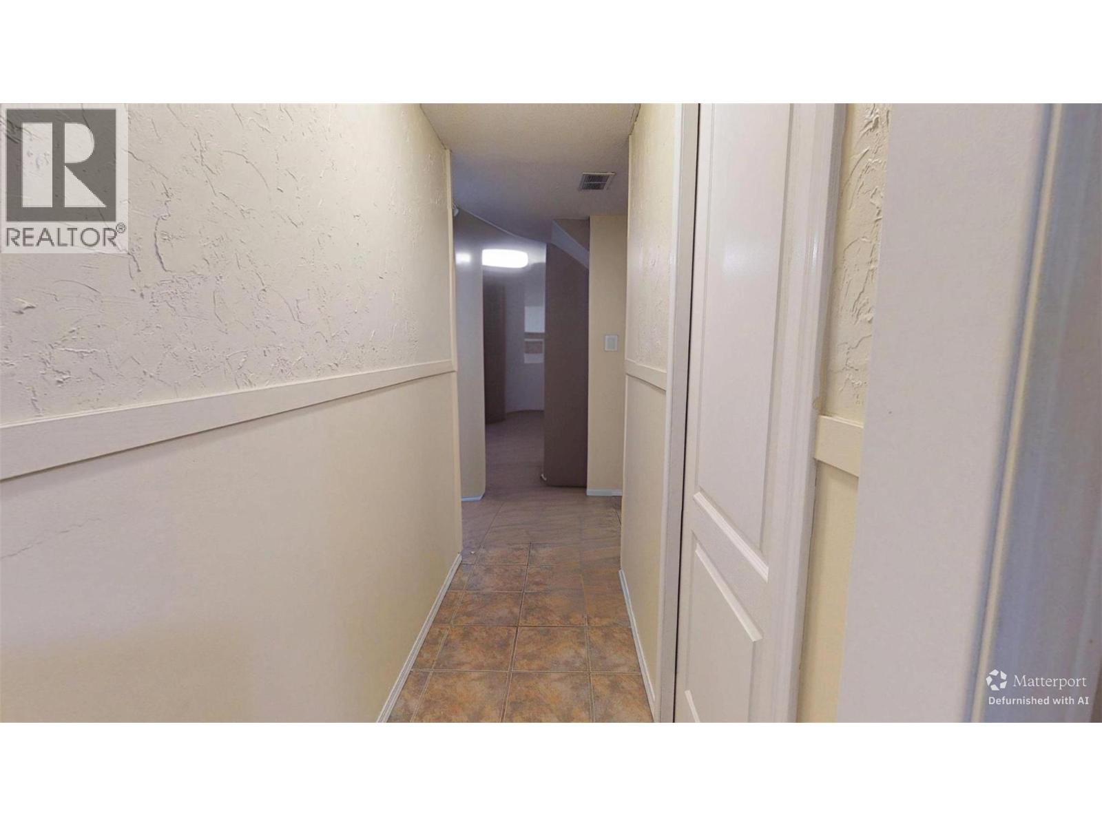201 Hollyburn Drive, Kamloops, British Columbia V2E 1Y9 - Photo 19 - 10391500