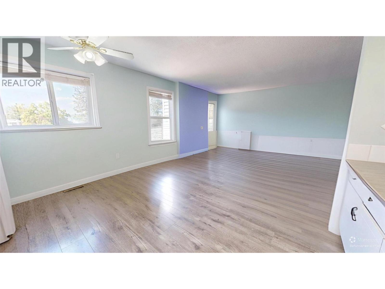 201 Hollyburn Drive, Kamloops, British Columbia V2E 1Y9 - Photo 8 - 10391500