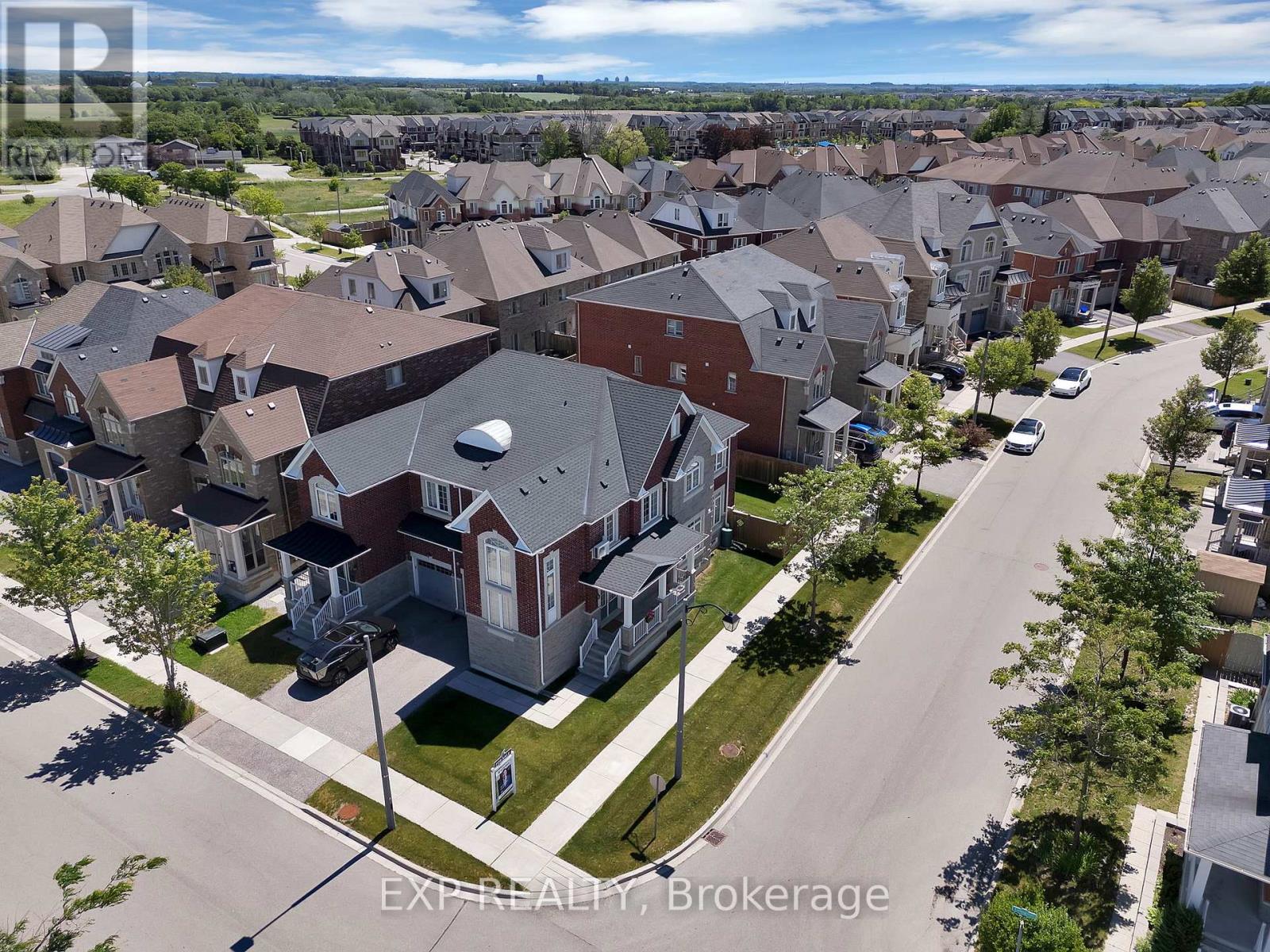 51 Living Crescent, Markham, Ontario  L6C 0T6 - Photo 50 - N13472614