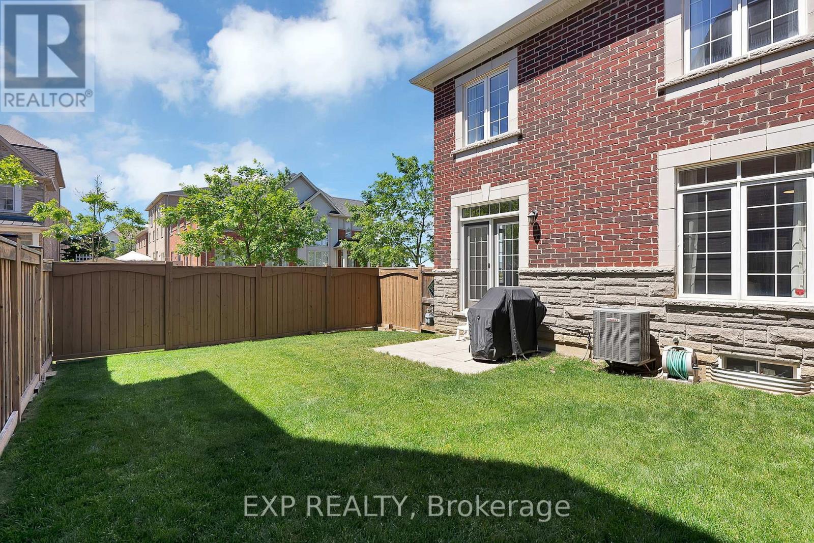 51 Living Crescent, Markham, Ontario  L6C 0T6 - Photo 47 - N13472614