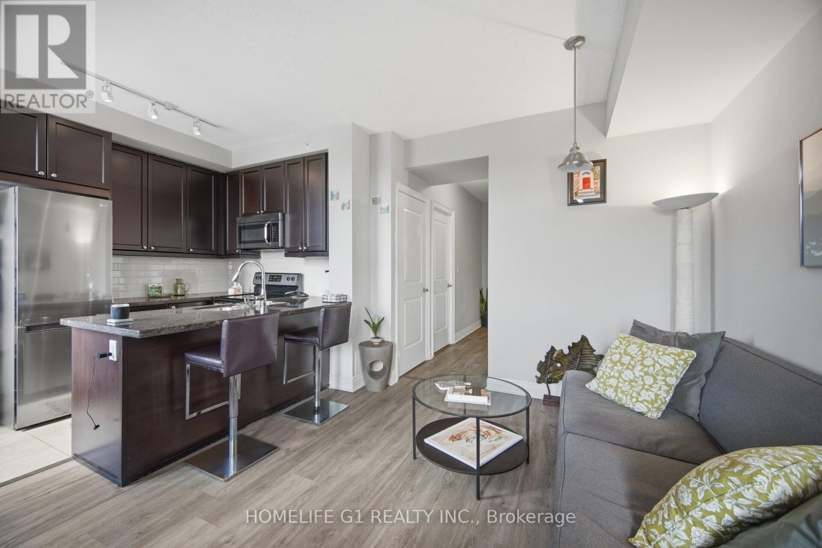 212 - 2396 Major Mackenzie Drive, Vaughan, Ontario  L6A 3Y7 - Photo 7 - N13472624